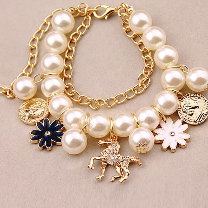 Acrylic Pearl Horse Bracelet - WikiWii