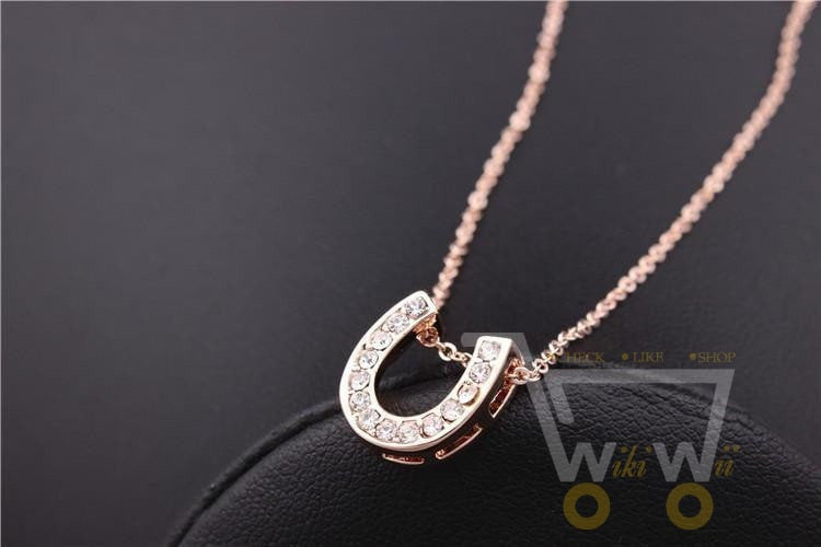 18K Gold Plated Horseshoe Necklace - WikiWii