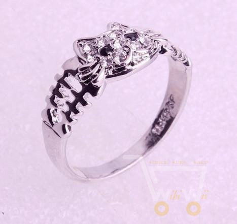 Black eyes cute cat ring - WikiWii