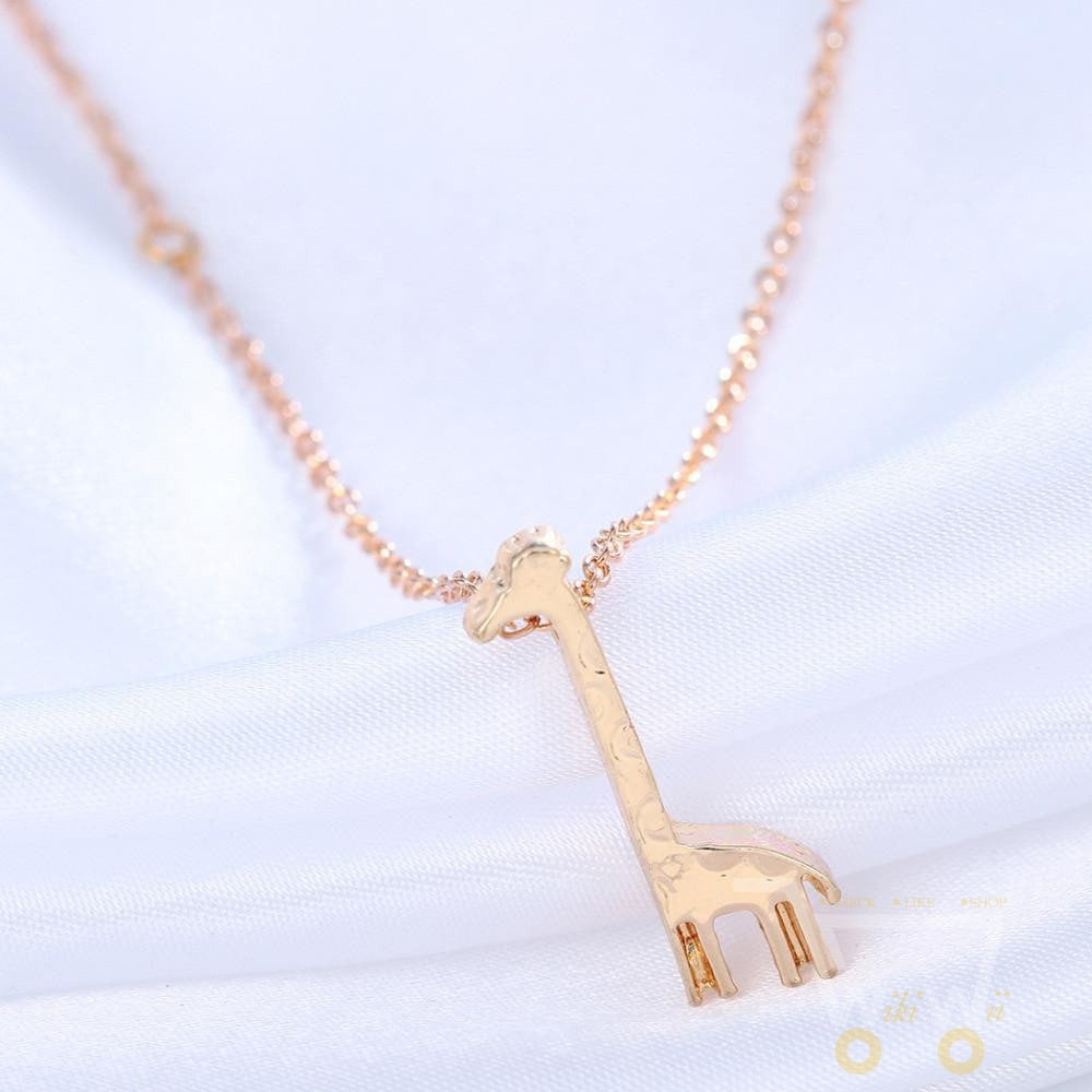 Cute Giraffe Necklace - WikiWii