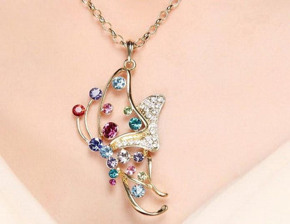 Elegant Butterfly Crystal Necklace - WikiWii