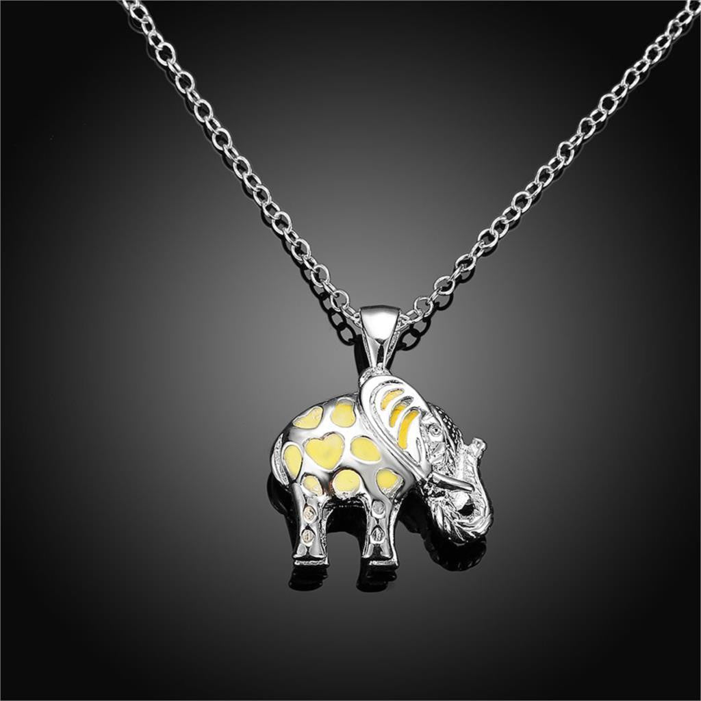 Glow In the dark Elephant Necklace - WikiWii