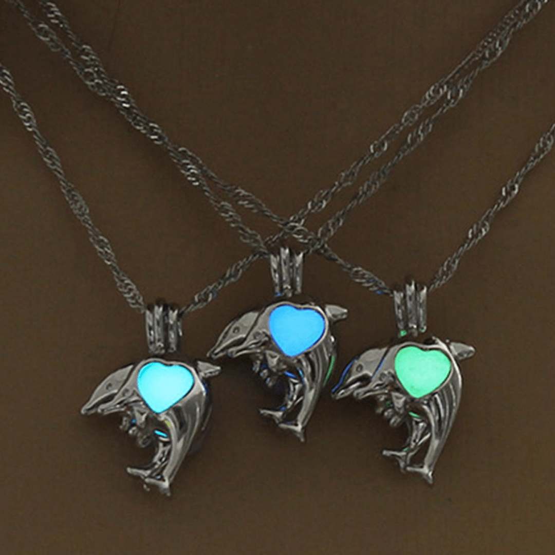 Glow in the dark Dolphin Necklace - WikiWii