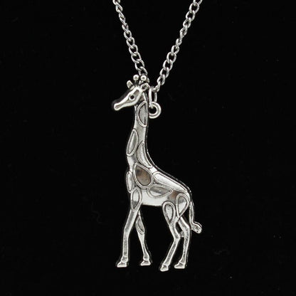 Gold / Silver Plated Giraffe Necklace - WikiWii