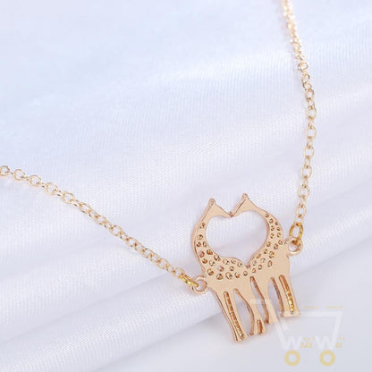 Gold Silver Plated Loving Heart Giraffes Bracelets - WikiWii