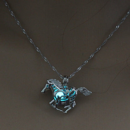 Glow in the dark Horse Necklace - WikiWii