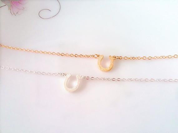 Horseshoe Necklace - WikiWii