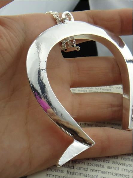 Horseshoe  Necklace - WikiWii