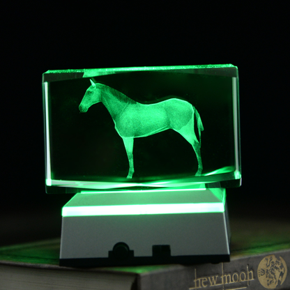 Led Horse Crystal with multi color light base - WikiWii