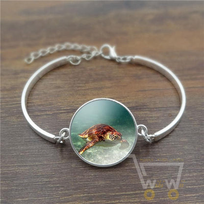 Marine Life Sea Turtle Glass Bracelet - WikiWii