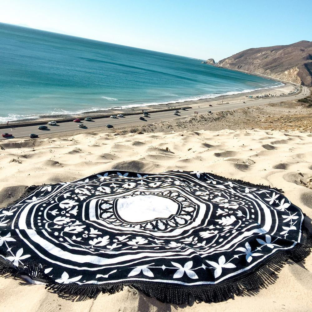 Round beach towel - WikiWii