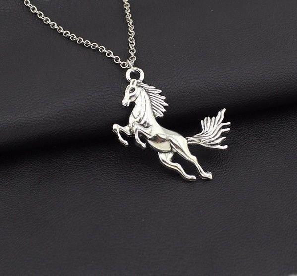 Silver Plated Horse Pendant - WikiWii